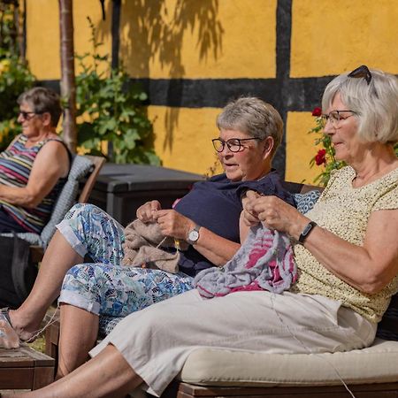 Pension Slaegtsgaarden アリンエ エクステリア 写真
